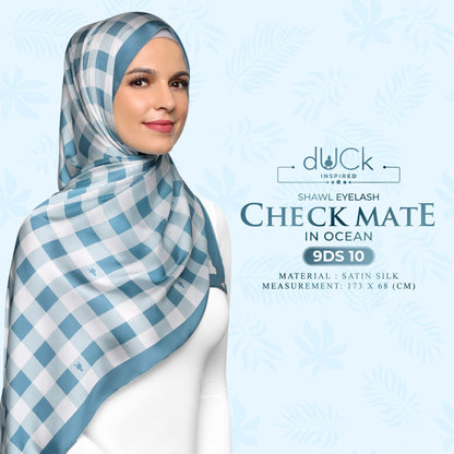 The Checkmate dUCk Shawl Eyelash Collection