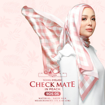 The Checkmate dUCk Shawl Eyelash Collection