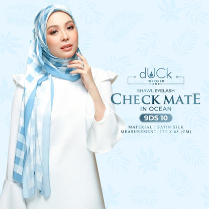 The Checkmate dUCk Shawl Eyelash Collection